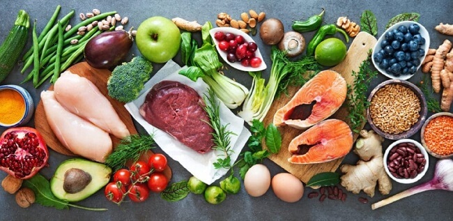 Nam giới nên tăng cường ăn các loại thực phẩm giàu chất chống oxy hóa để giúp tinh trùng di chuyển nhanh hơn