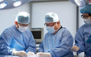 Có nên phẫu thuật trị xuất tinh sớm không? Hiệu quả và rủi ro