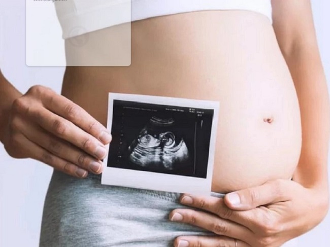 Chuyển phôi khảm mức độ thấp vẫn có thể sinh ra những em bé khỏe mạnh