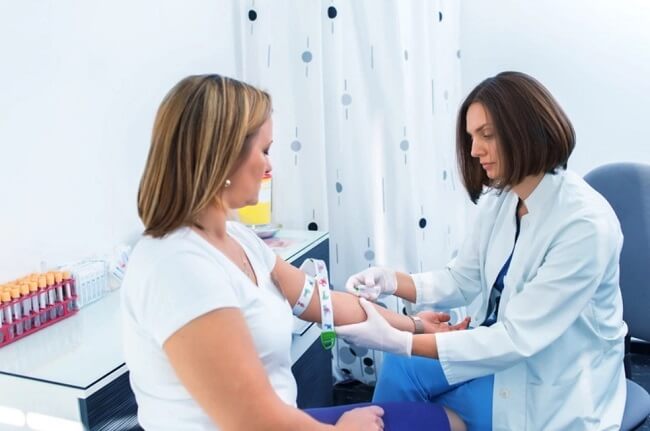 Xét nghiệm nội tiết tố nữ thường được chỉ định trong trường hợp nữ giới bị rối loạn kinh nguyệt, khó mang thai,...