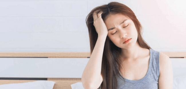 Khi sử dụng Letrozole bạn có thể cảm thấy nhức đầu, buồn nôn