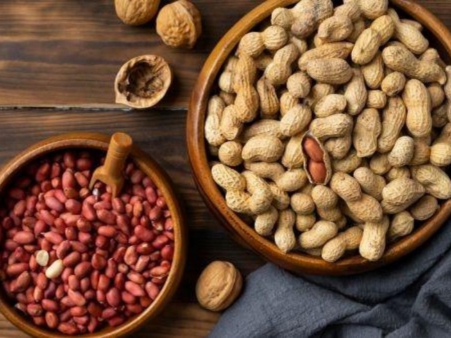 Hình ảnh củ lạc và hạt lạc
